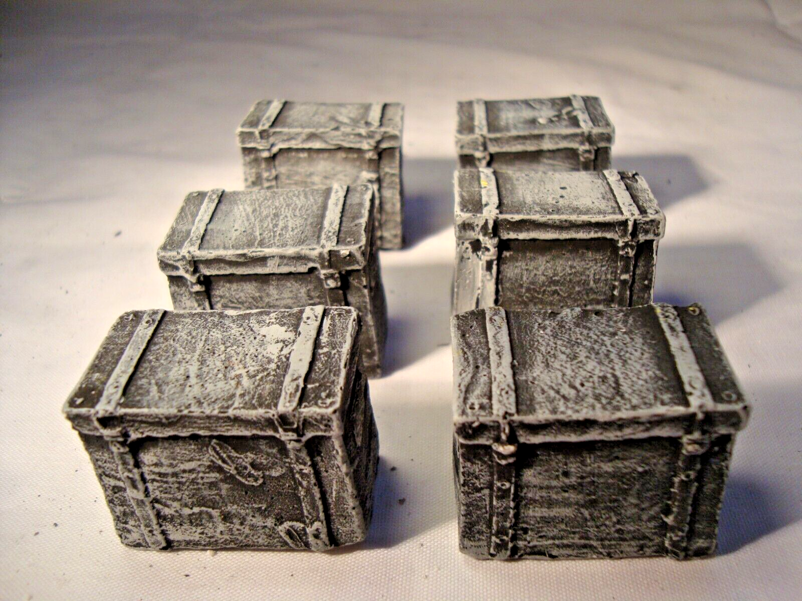1:32 Storage Boxes – Miniature Crates for Wargaming & Dioramas (12pcs)