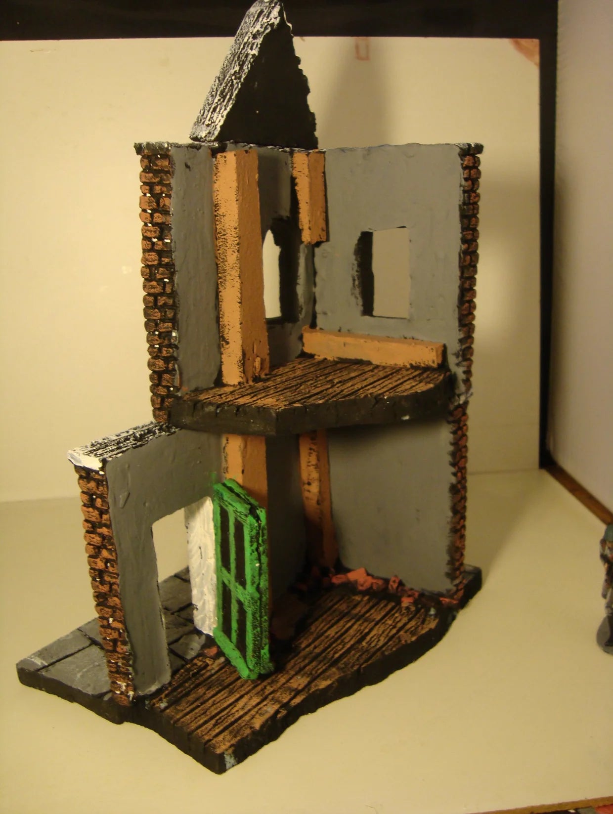 1:32 WW2 Ruined Building – Wargaming Terrain for Dioramas